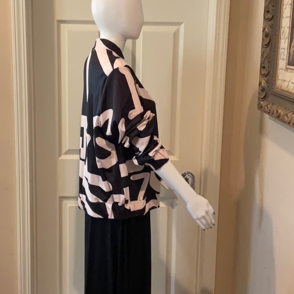 Letter print long sleeve zip up jacket. - Picture 6 of 6